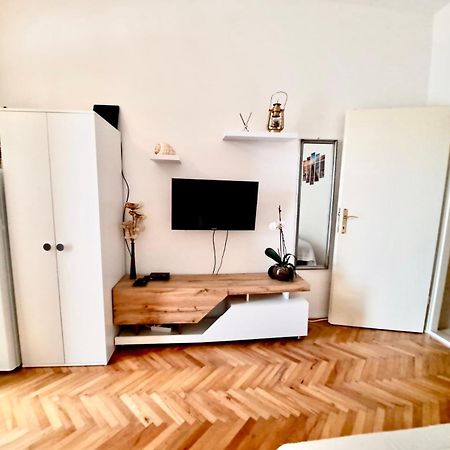 Nemira Beach Getaway Омиш Экстерьер фото