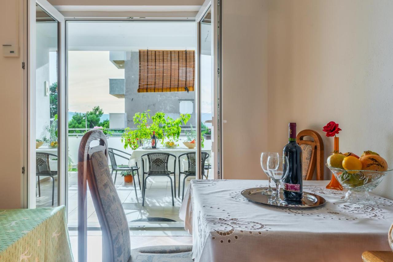 Nemira Beach Getaway Омиш Экстерьер фото