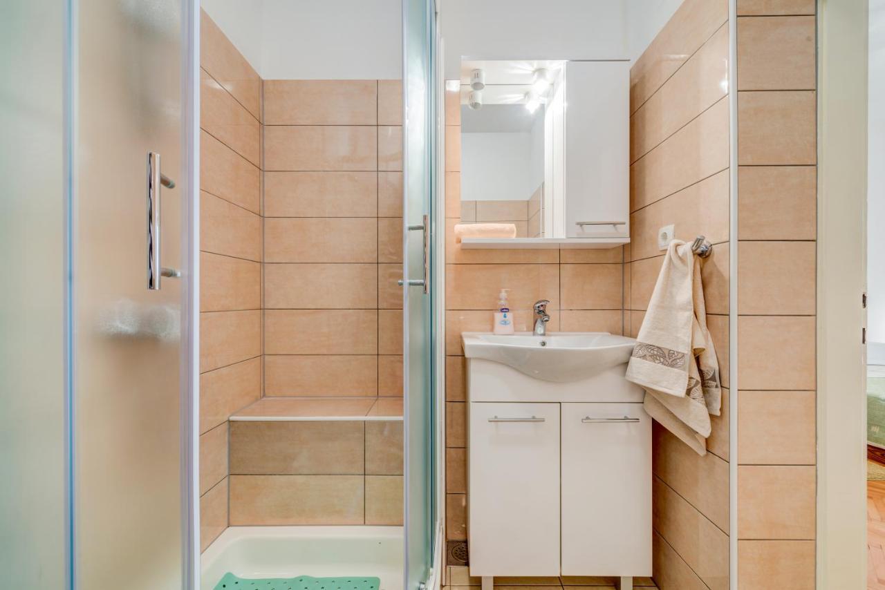 Nemira Beach Getaway Омиш Экстерьер фото