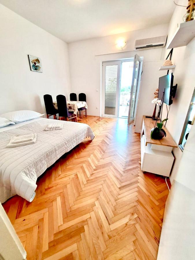Nemira Beach Getaway Омиш Экстерьер фото