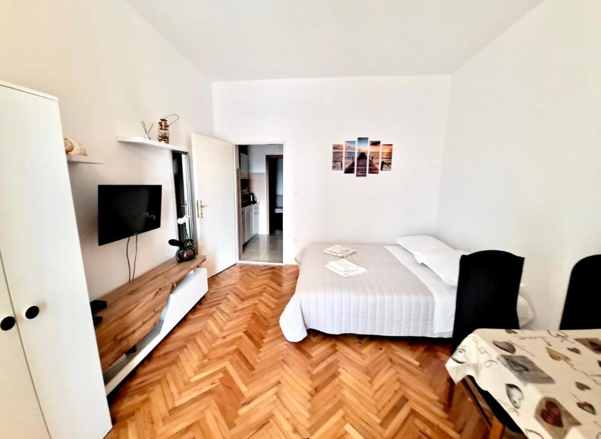 Nemira Beach Getaway Омиш Экстерьер фото