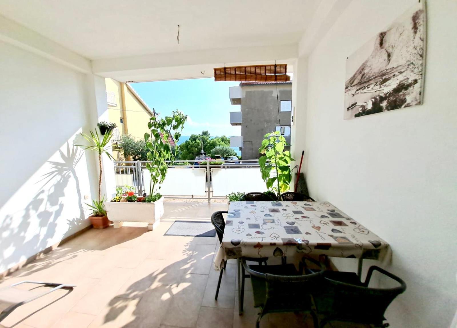 Nemira Beach Getaway Омиш Экстерьер фото